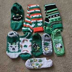 Lot Of 9 St. Patricks Day Green and White Clover Socks Set